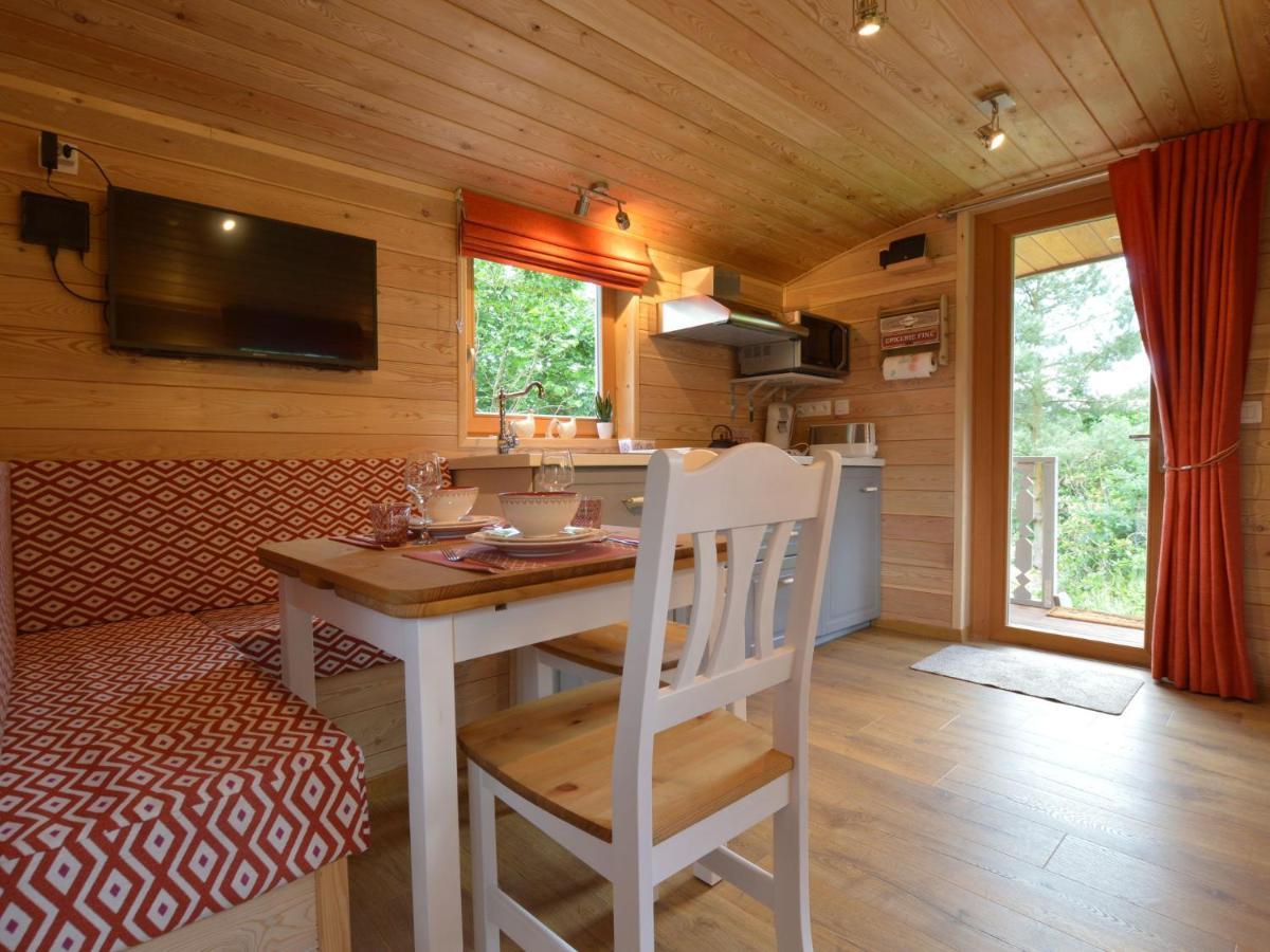 Charming Holiday Home In Malmedy With Sauna Værelse billede